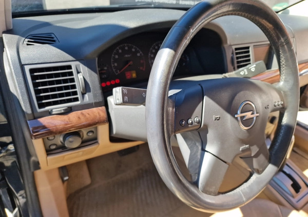 Opel Vectra cena 10900 przebieg: 173000, rok produkcji 2002 z Łazy małe 704